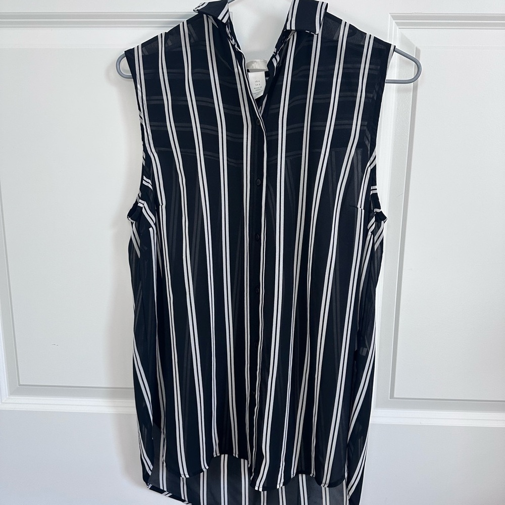 H&M Black and White Striped Sleeveless Button-Up Blouse